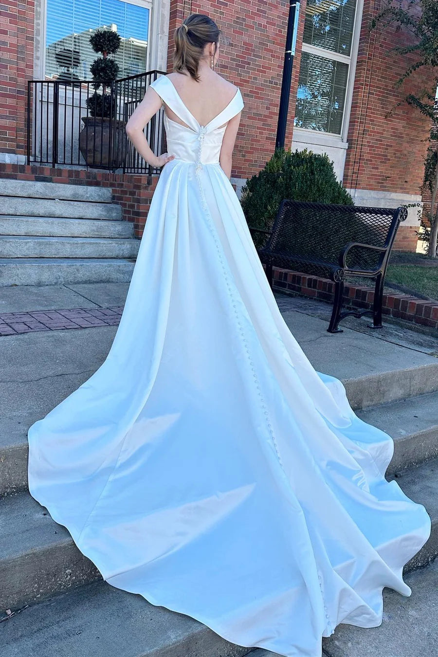 Portrait High-Waist A-Line Long Wedding Dress