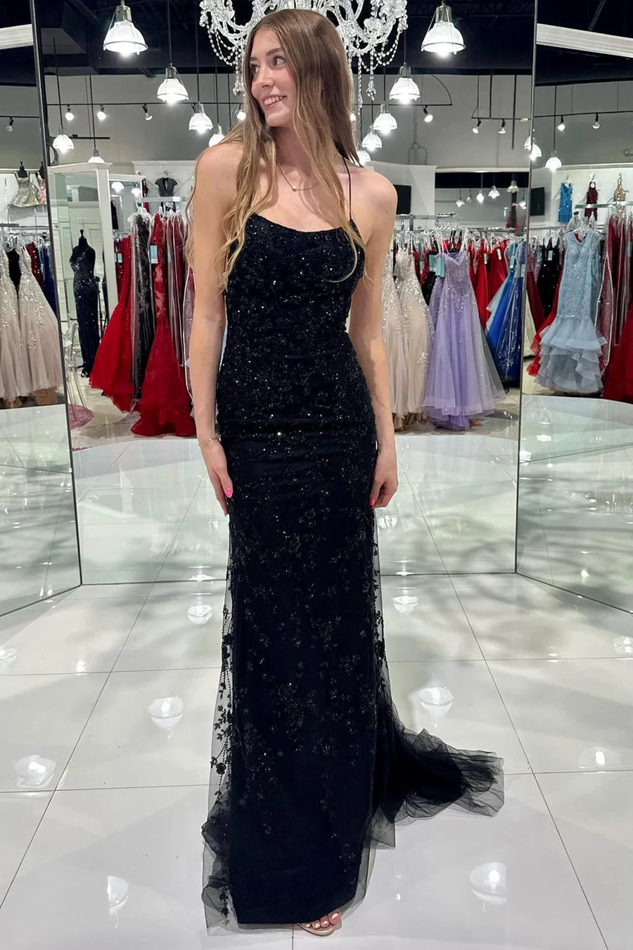 Tulle Appliques Scoop Neck Lace-Up Mermaid Long Dress