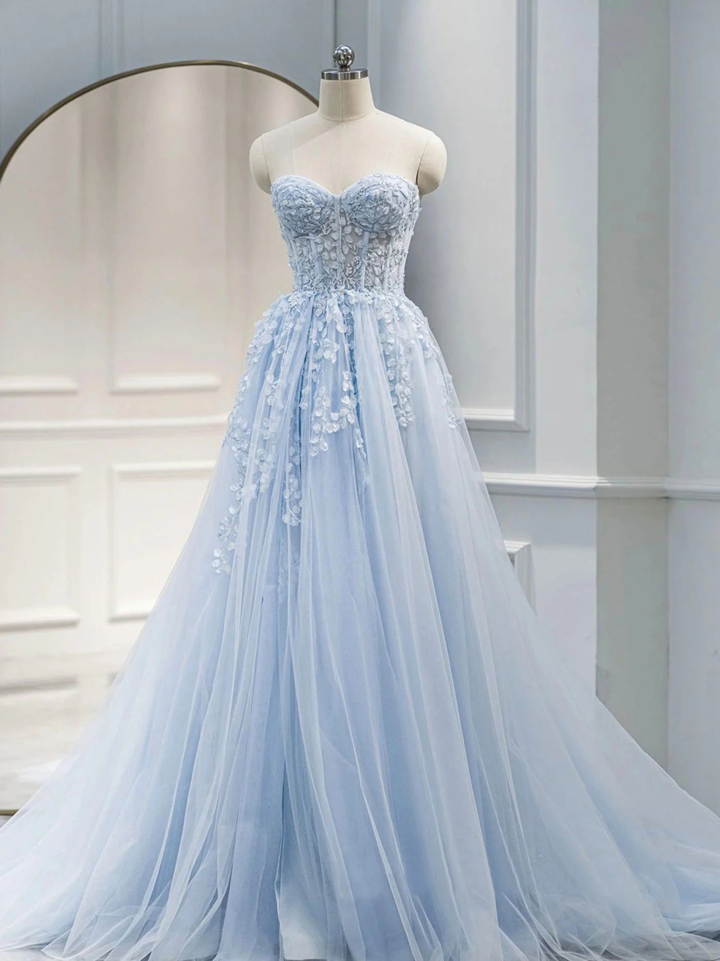 A line sweetheart neck blue lace long prom dress