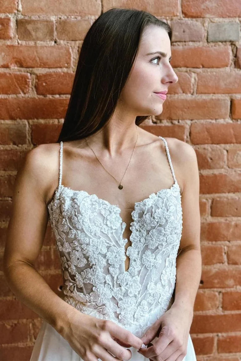 Appliques Spaghetti Strap Backless Long Wedding Dress