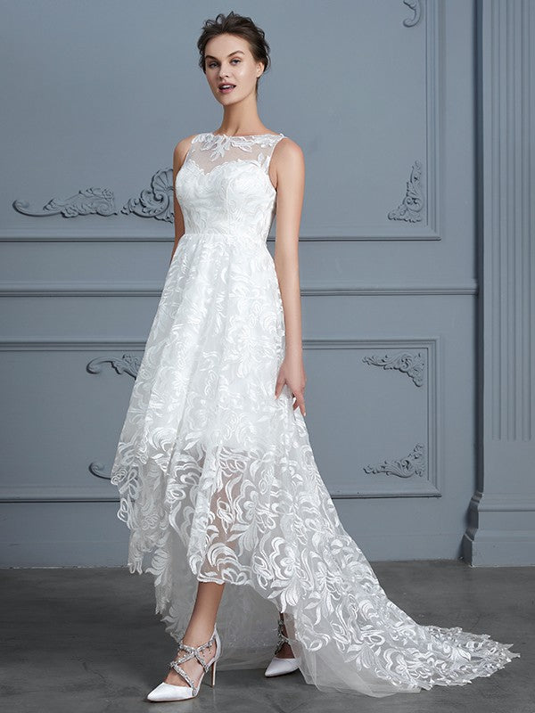 A-Line/Princess Scoop Sleeveless Asymmetrical Lace Wedding Dresses