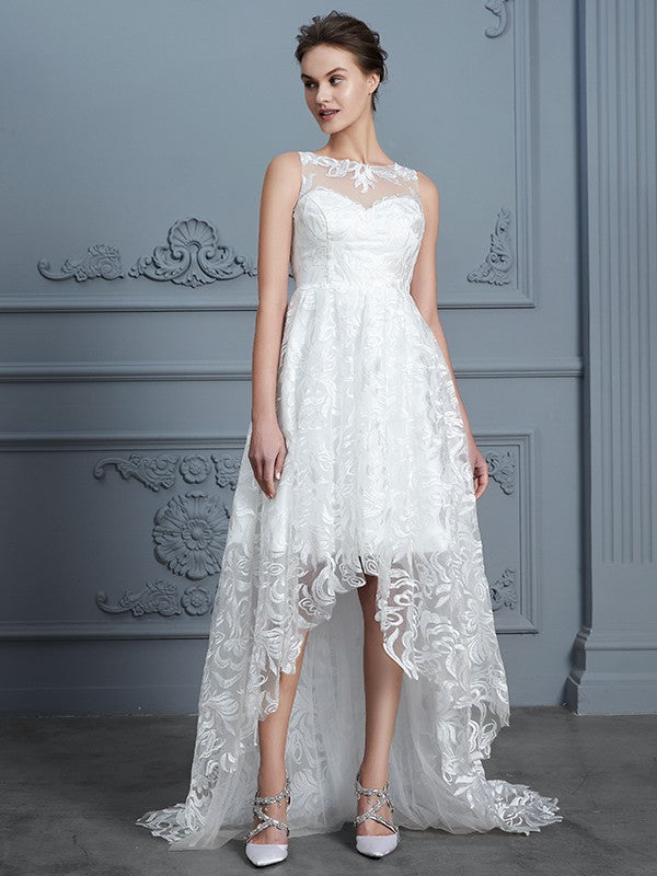A-Line/Princess Scoop Sleeveless Asymmetrical Lace Wedding Dresses