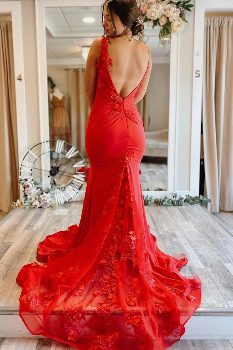 Gorgeous Trumpet Red Formal Dress with V Cut Back