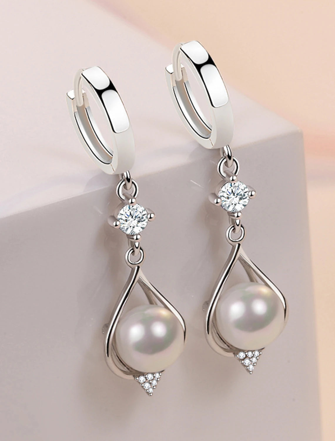 Women's Pearl Drop Earrings Fine Jewelry Classic Drop Precious Petal Stylish Simple Earrings Jewelry Gold / White For Gift Festival 1 Pair