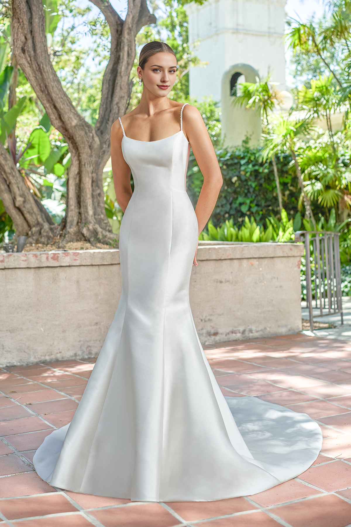 Mermaid round neck sleeveless transparent illusion back exposed side slit and floor length wedding dress