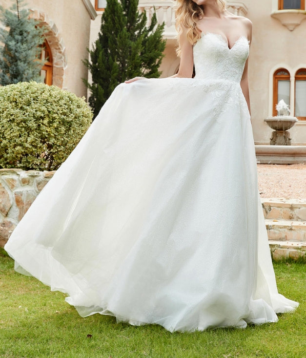 Sweetheart Lace Ruched Sweep Train Wedding Dress