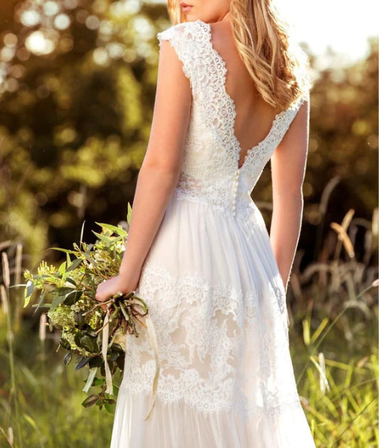 V-Neck Long Cap-Sleeve Appliqued Lace Tulle Wedding Dress