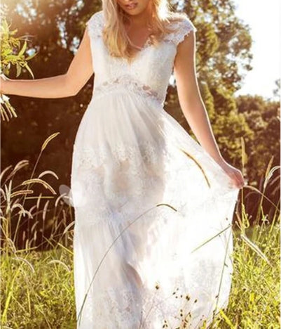 V-Neck Long Cap-Sleeve Appliqued Lace Tulle Wedding Dress