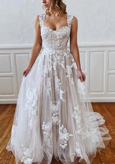 A-Line Straps Sweetheart Wedding Dress with Lace Appliques