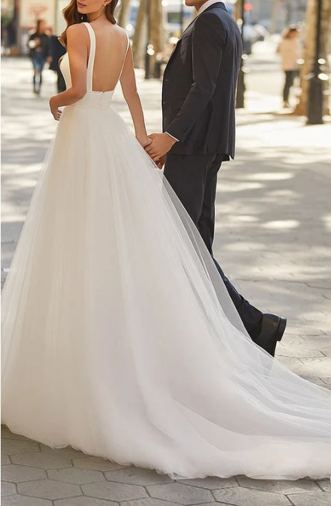 Simple A-Line Minimalist Casual Square Tulle Wedding Dress with Sweep Train