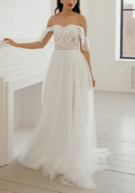 A Line Sweetheart Sweep Train Wedding Dress with Split Front