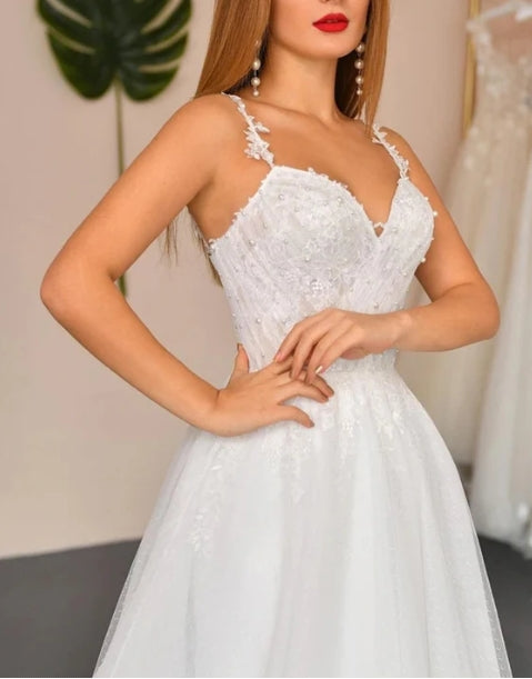 A-line Spaghetti Straps Sleeveless White Appliques Tulle Pearls Wedding Bridal Dress