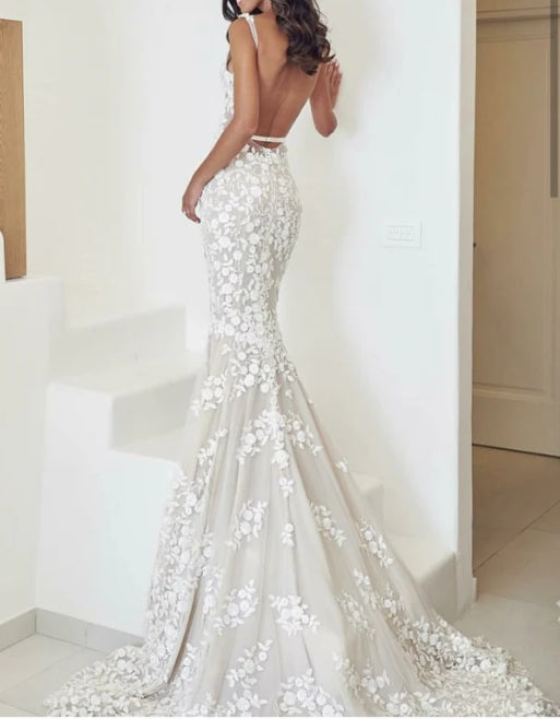V-Neck Backless Floral Lace Appliques Wedding Dresses with Mermaid Train