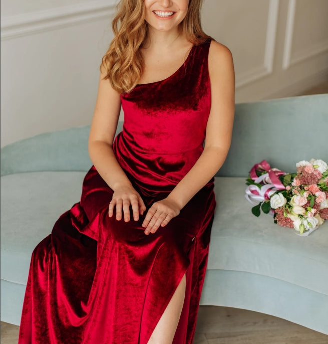 Burgundy velvet bridesmaid dress with V neck Prom dress One-shoulder slit dress Maroon velvet prom dress Custom floor A line dress