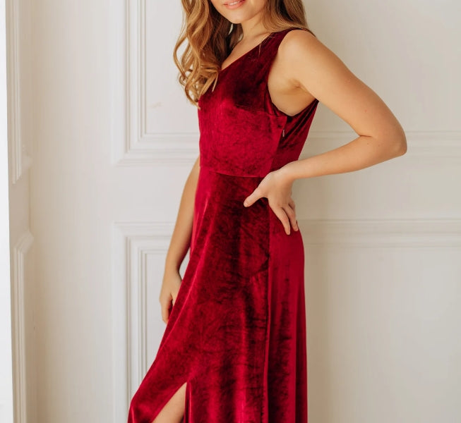 Burgundy velvet bridesmaid dress with V neck Prom dress One-shoulder slit dress Maroon velvet prom dress Custom floor A line dress