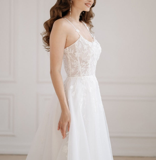 Floral wedding dress with trained skirt bridal gown with slim spaghetti straps boho maxi dress