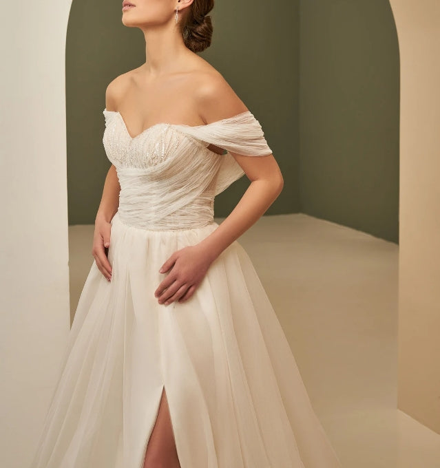 Unique Boho Off Shoulder Wedding Dress High Split Beach Boho Wedding Gown Sparkling Bridal Gown Fairy Tulle Bridal Dress