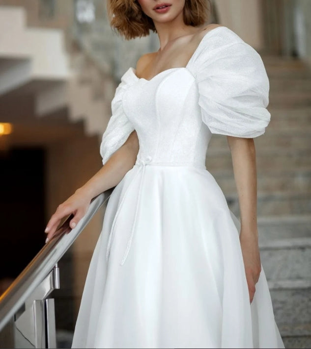 Elegant off the shoulder bridal dress with train Ballgown wedding dress with short sleeves Fairy tale princess wedding dress