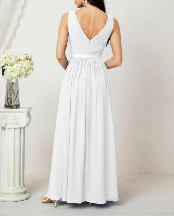 Women's Chiffon Long Bridesmaid Dresses A line Sleeveless Formal Prom Gown for Evening Party