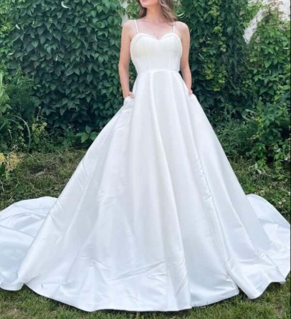 White A-line Satin Spaghetti Straps Sweetheart Neck Wedding Dresses