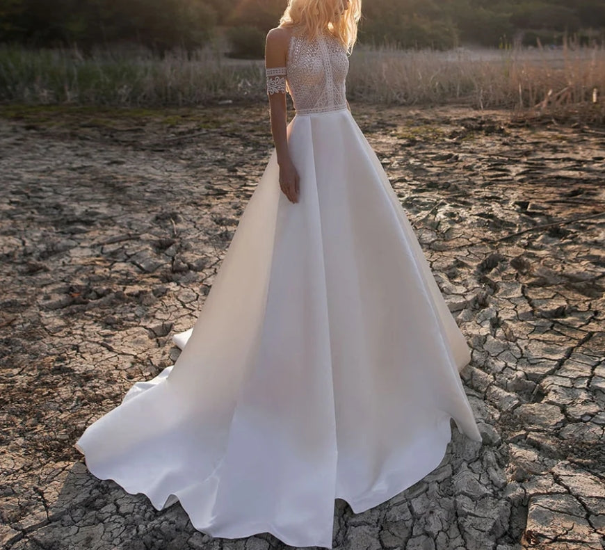 A-Line Wedding Dresses Sexy Illusion O Neck Off Shoulder Button Cut-Out Lace Appliqued New Long Bridal Gowns Custom