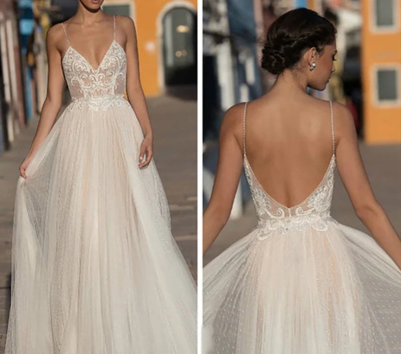 Beach Wedding Dress Boho vestido de noiva Bohemian Lace Bridal Dress Backless Spaghetti Straps V Neck Wedding Gowns