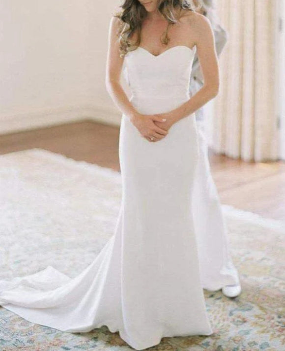 Simple Ivory Mermaid Sweetheart Neck Wedding Dresses With Train