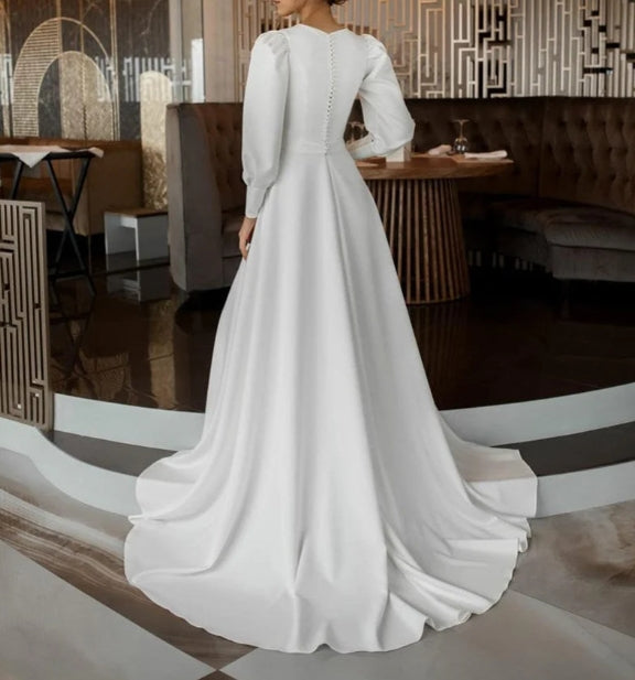 Simple Soft Satin Wedding Dresses Long Sleeve Muslim Bridal Gowns Dubai Back Button
