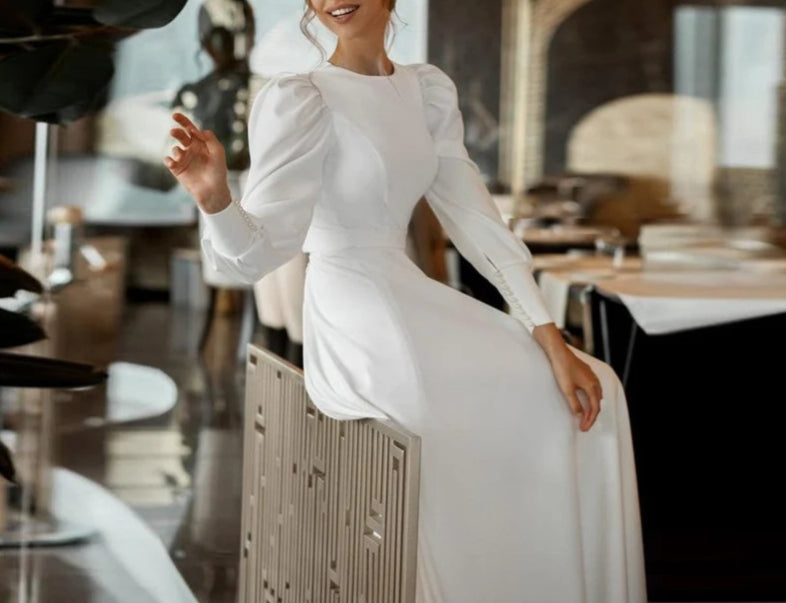 Simple Soft Satin Wedding Dresses Long Sleeve Muslim Bridal Gowns Dubai Back Button