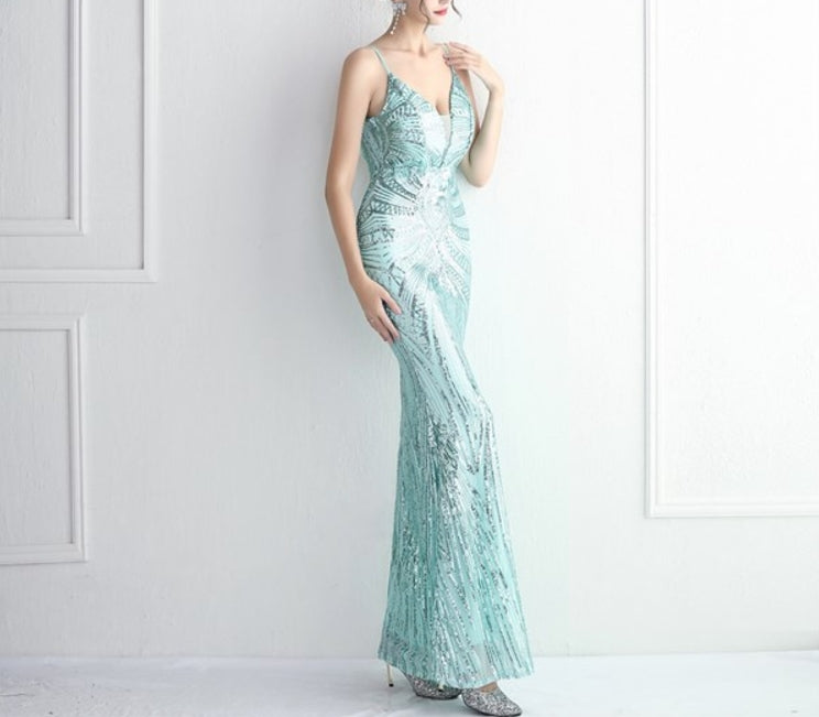 Sequin V-Neck Backless Long Prom Dresses With Beading