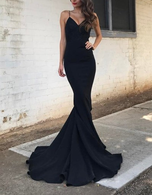 Black Elegant Floor-Length Spaghetti Strap V-Neck Mermaid Prom Gown
