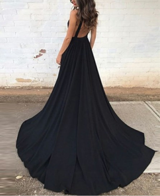 Black Sleeveless Backless Plunge V-Neck A-Line Prom Dress With Train