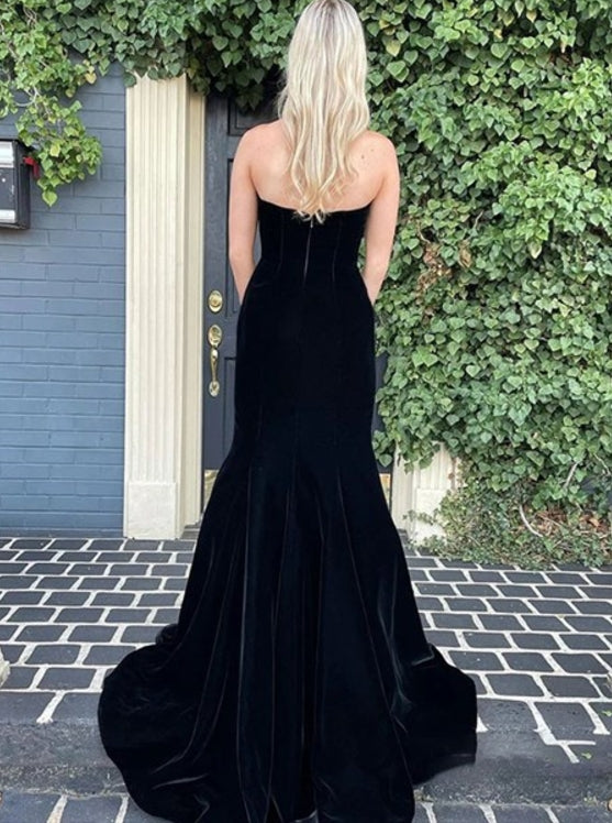 Black Trumpet/Mermaid Velvet Strapless Floor Length Prom Dresses