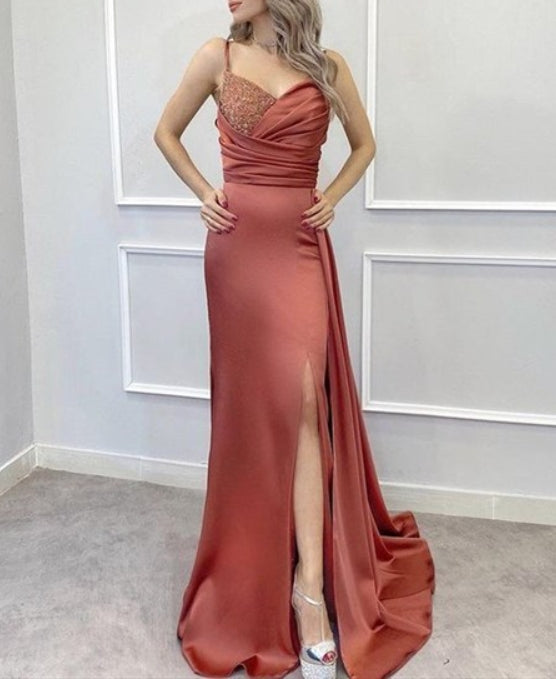 Sheath/Column Ruched Bodice Spaghetti Straps V-Neck Prom Dresses