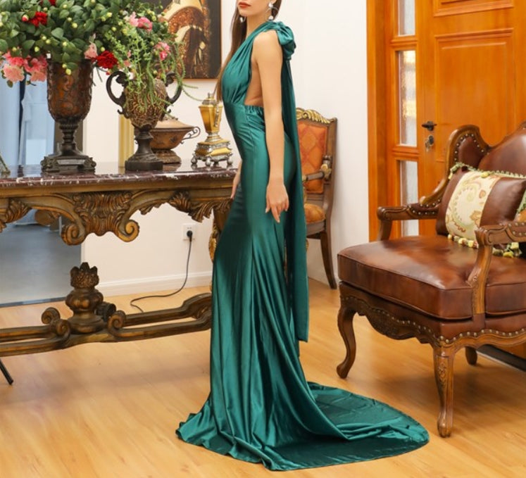 Emerald Green Plunging Neckline Ruched Mermaid Backless Prom Dress