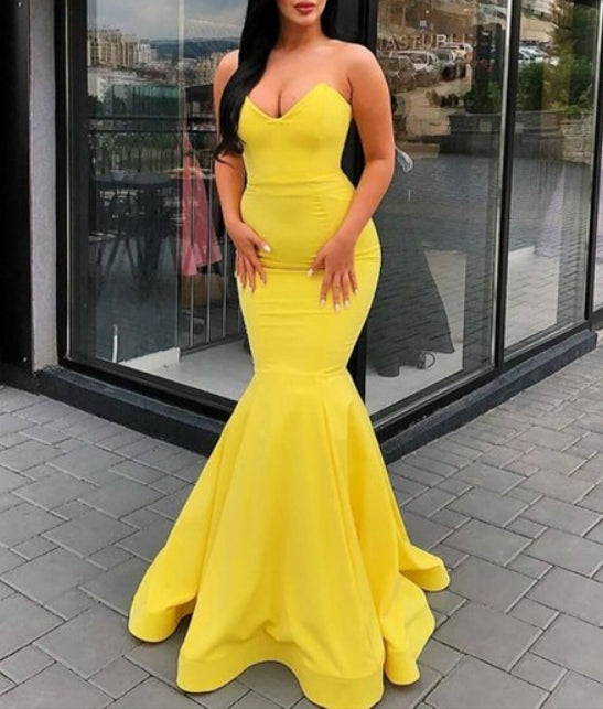 Stylish Yellow Strapless Deep-Sweetheart Long Satin Mermaid Prom Dress