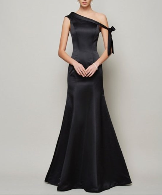 Simple Elegant Black One Shoulder Floor Length Mermaid Prom Dress