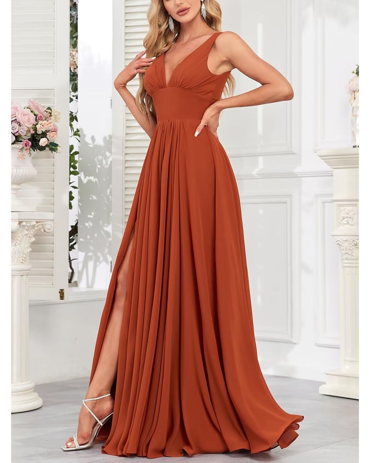 Women's V-Neck Prom Dress with Slit Long Wedding Guest Dresses Chiffon Sleeveless Formal Party Gown