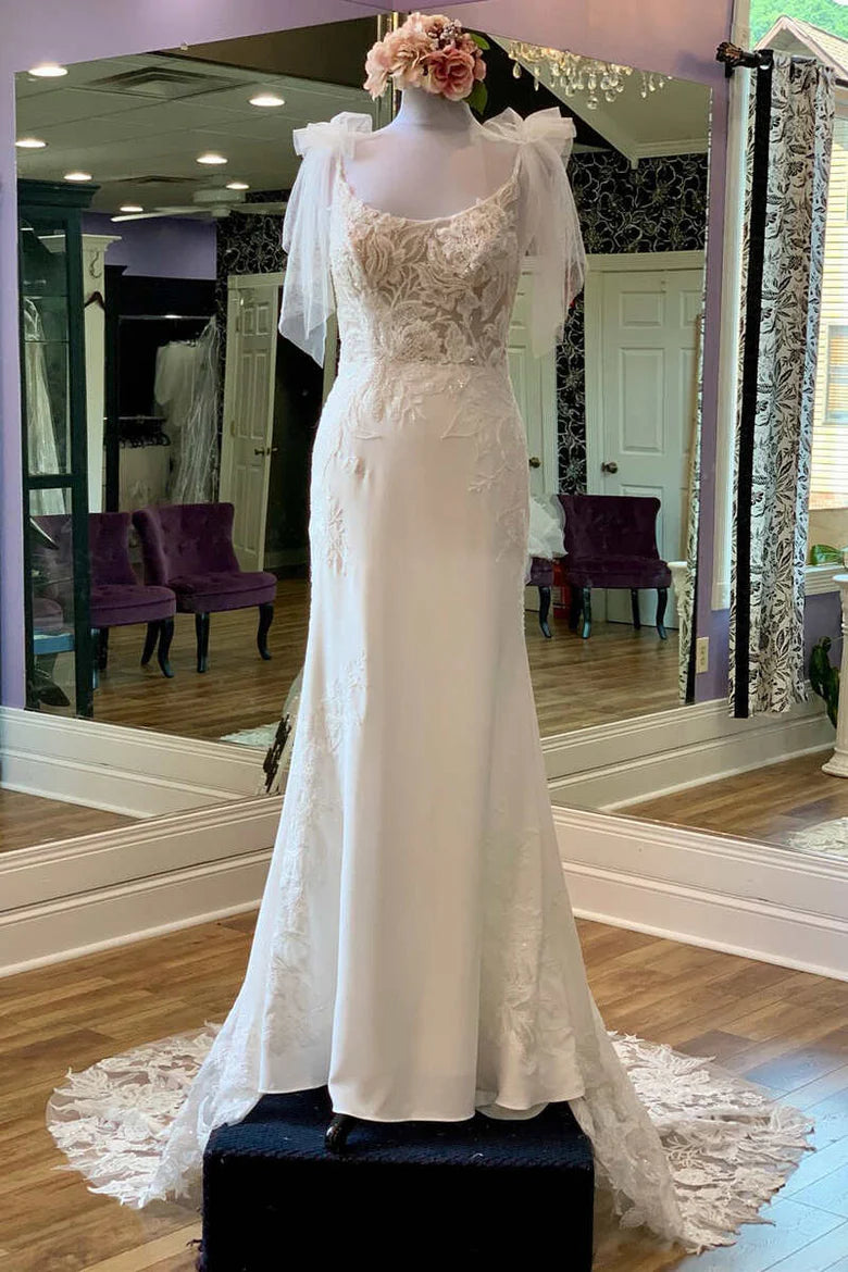 Lace Scoop Neck Backless Mermaid Long Wedding Gown