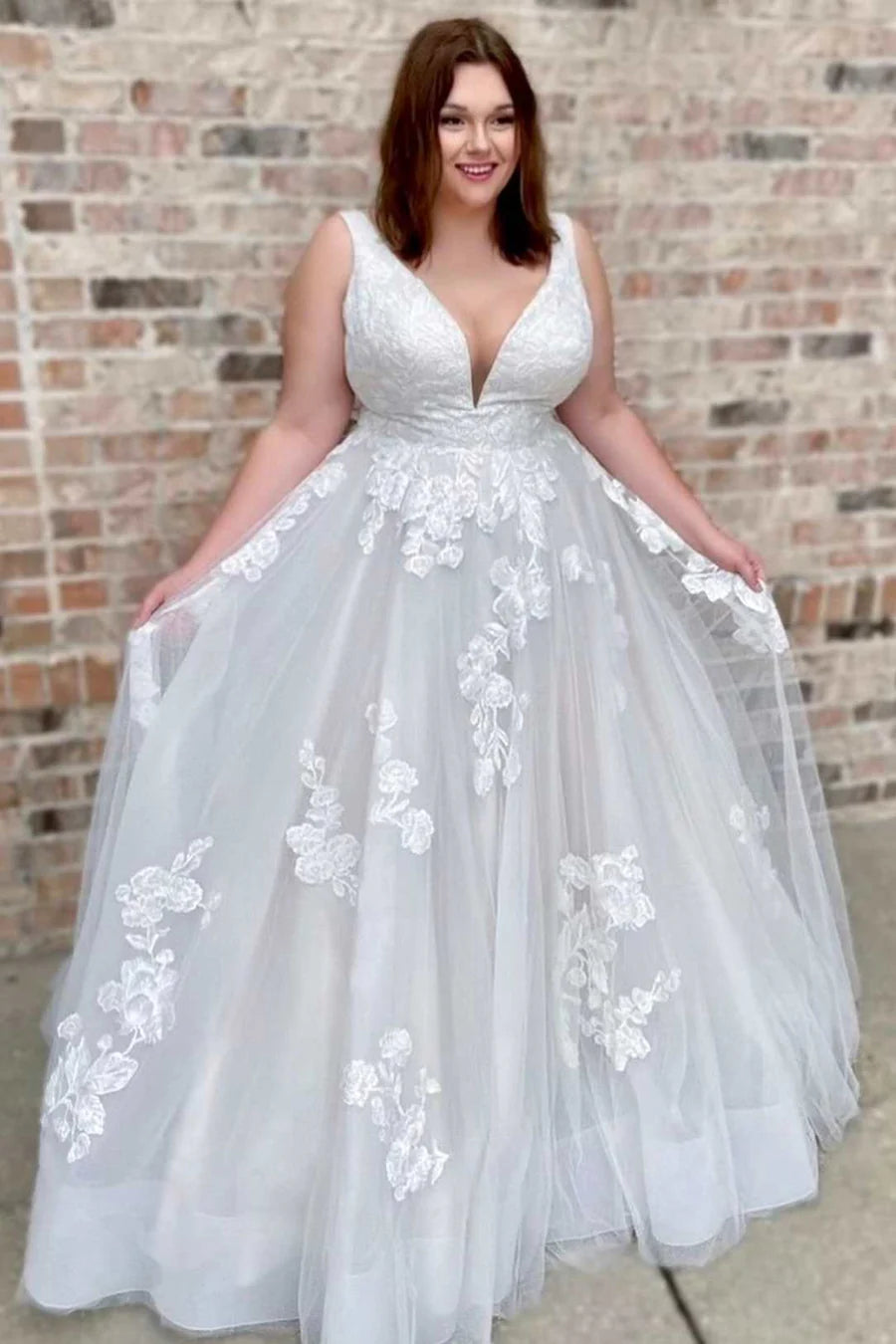 Floral Lace Plunge Neck A-Line Bridal Gown