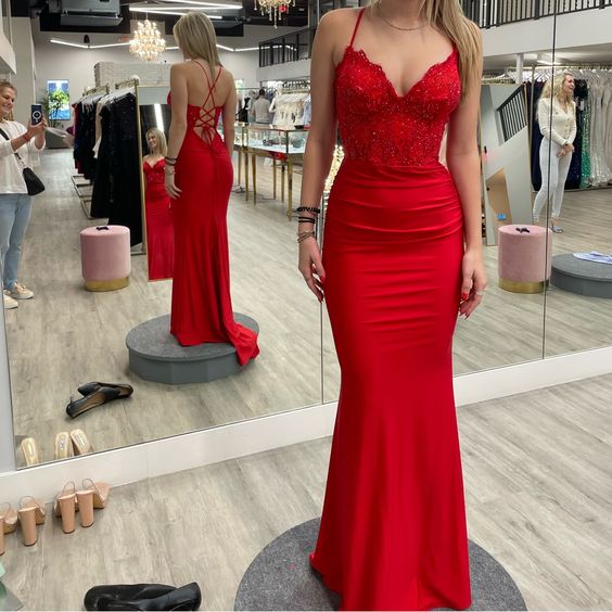 Red Prom Dresses V Neck Long Evening Gown