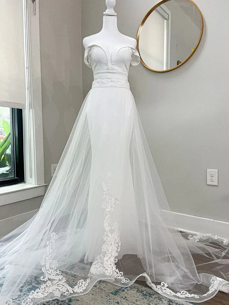Lace Mermaid Wedding Dress Applique Elegant Wedding Gown