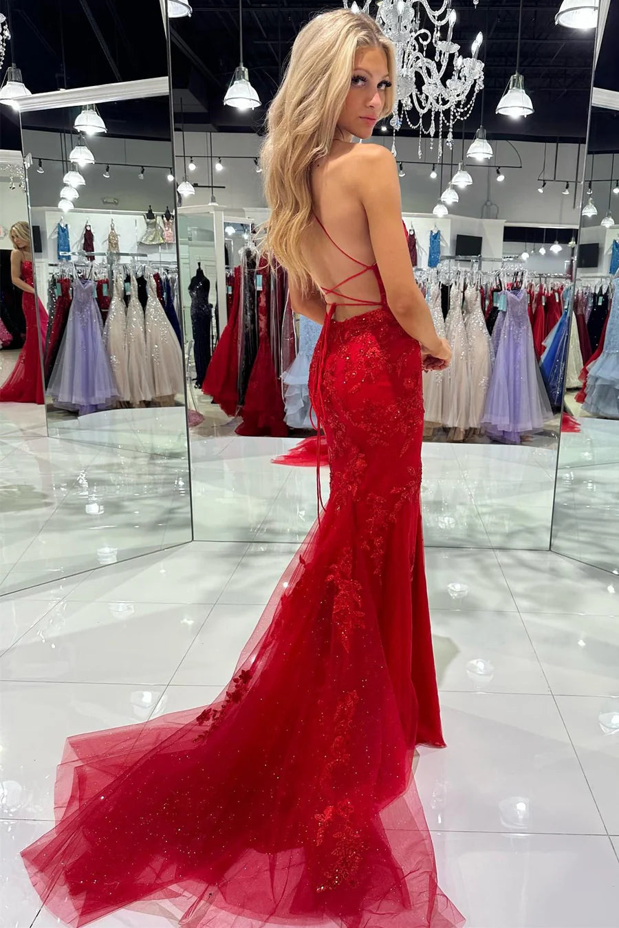 Tulle Appliques Scoop Neck Lace-Up Mermaid Long Dress