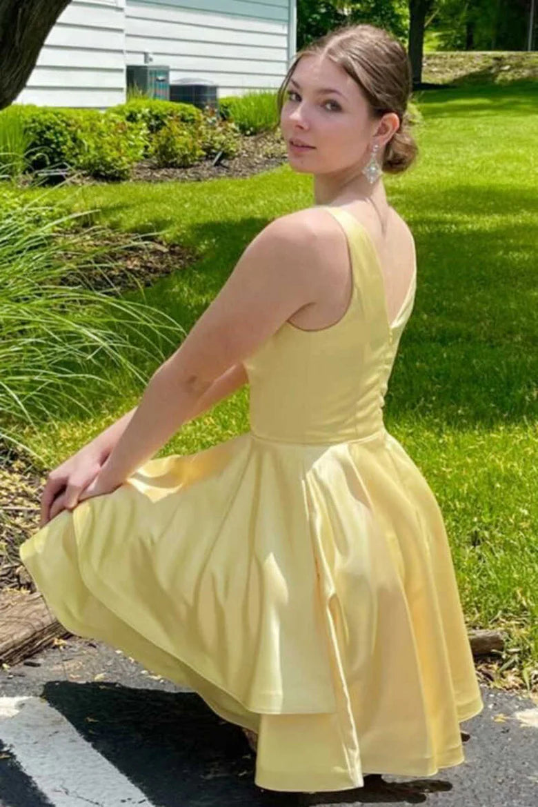 Yellow V-Neck Short Homecoming Dress