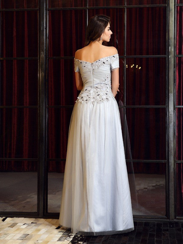 A-Line/Princess Off-the-Shoulder Beading Sleeveless Long Net Dresses