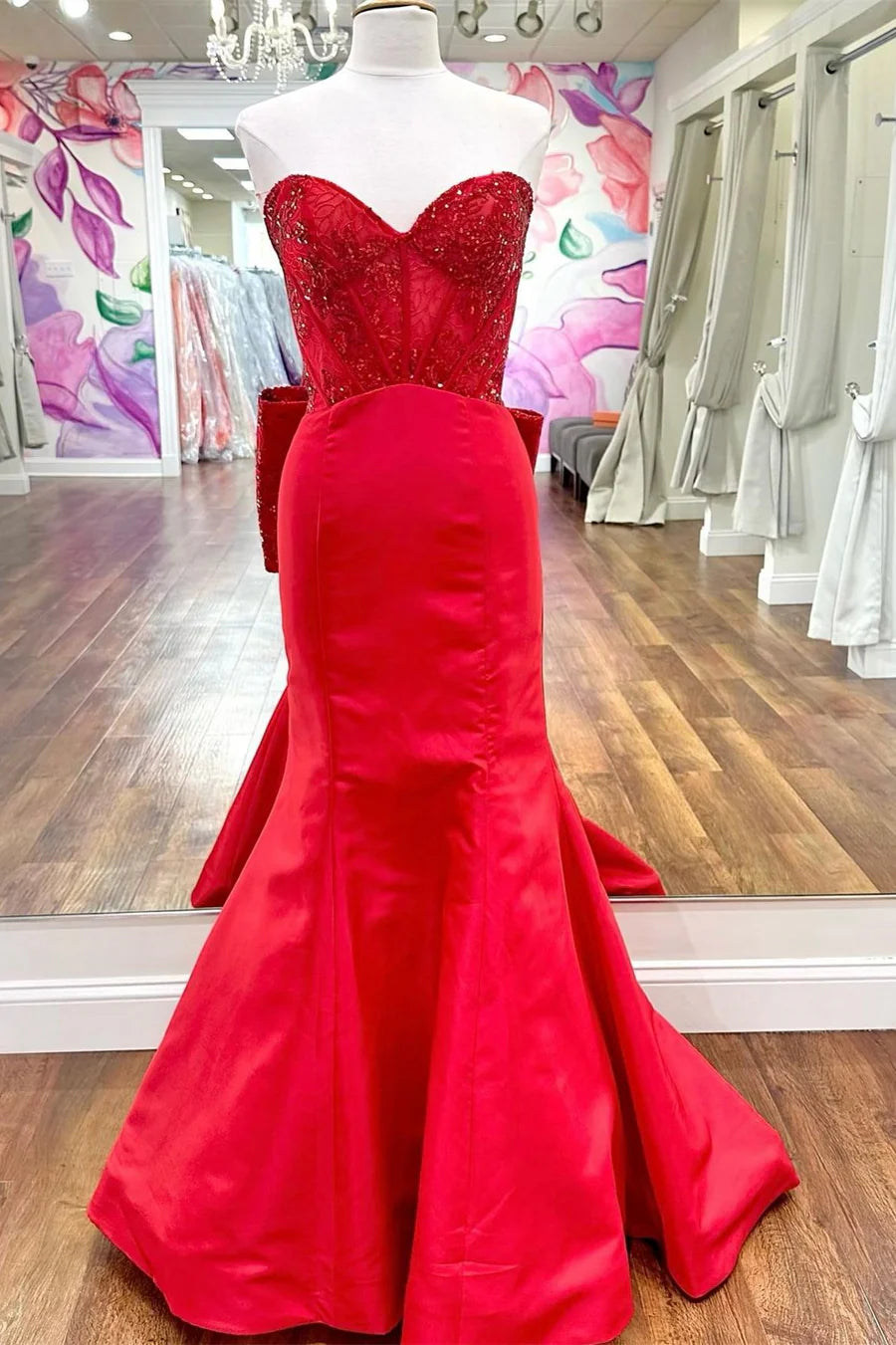 Sequin-Embroidery Sweetheart Bow-Back Trumpet Prom Gown