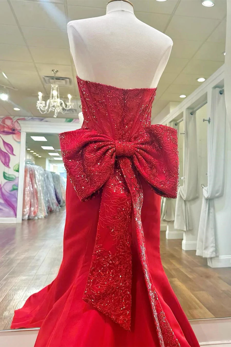 Sequin-Embroidery Sweetheart Bow-Back Trumpet Prom Gown
