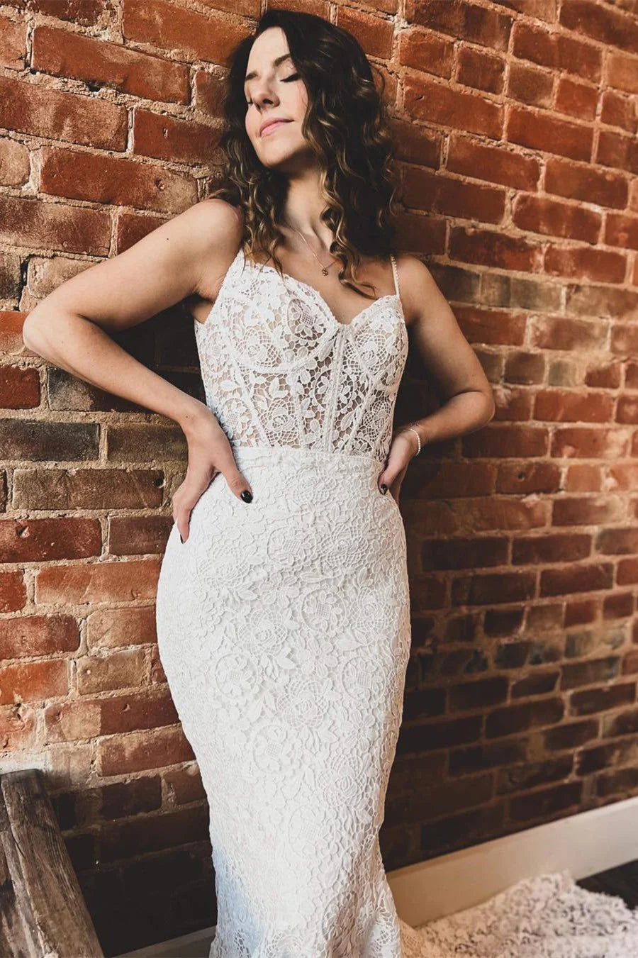 Off White Lace Sweetheart Trumpet Long Wedding Dress
