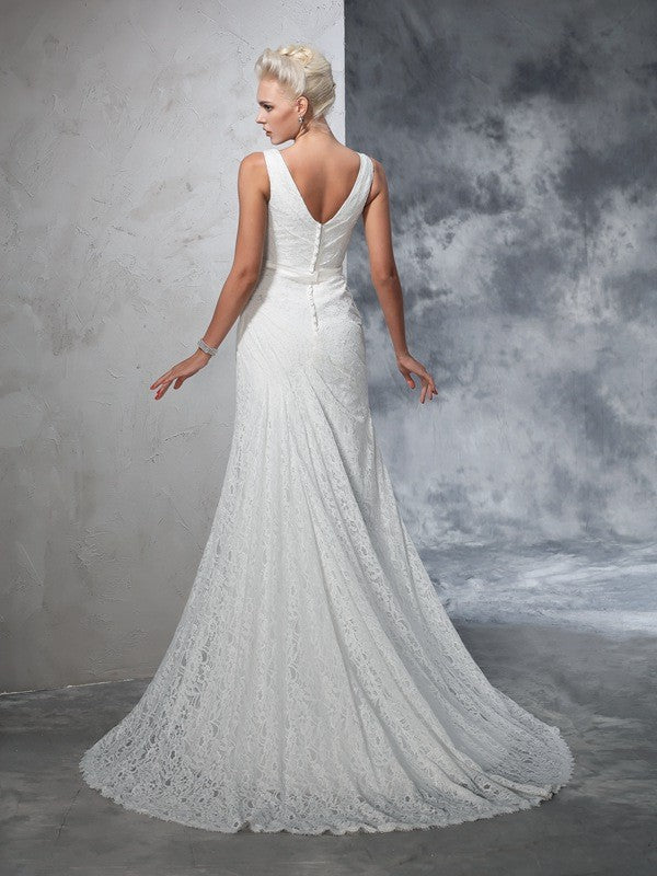 Trumpet/Mermaid V-neck Lace Sleeveless Long Lace Wedding Dresses