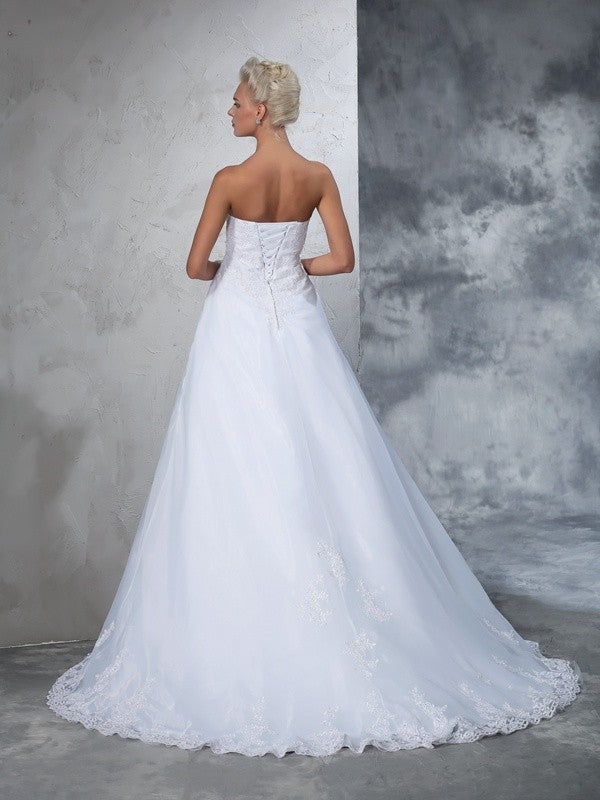 Ball Gown Strapless Applique Sleeveless Long Net Wedding Dresses
